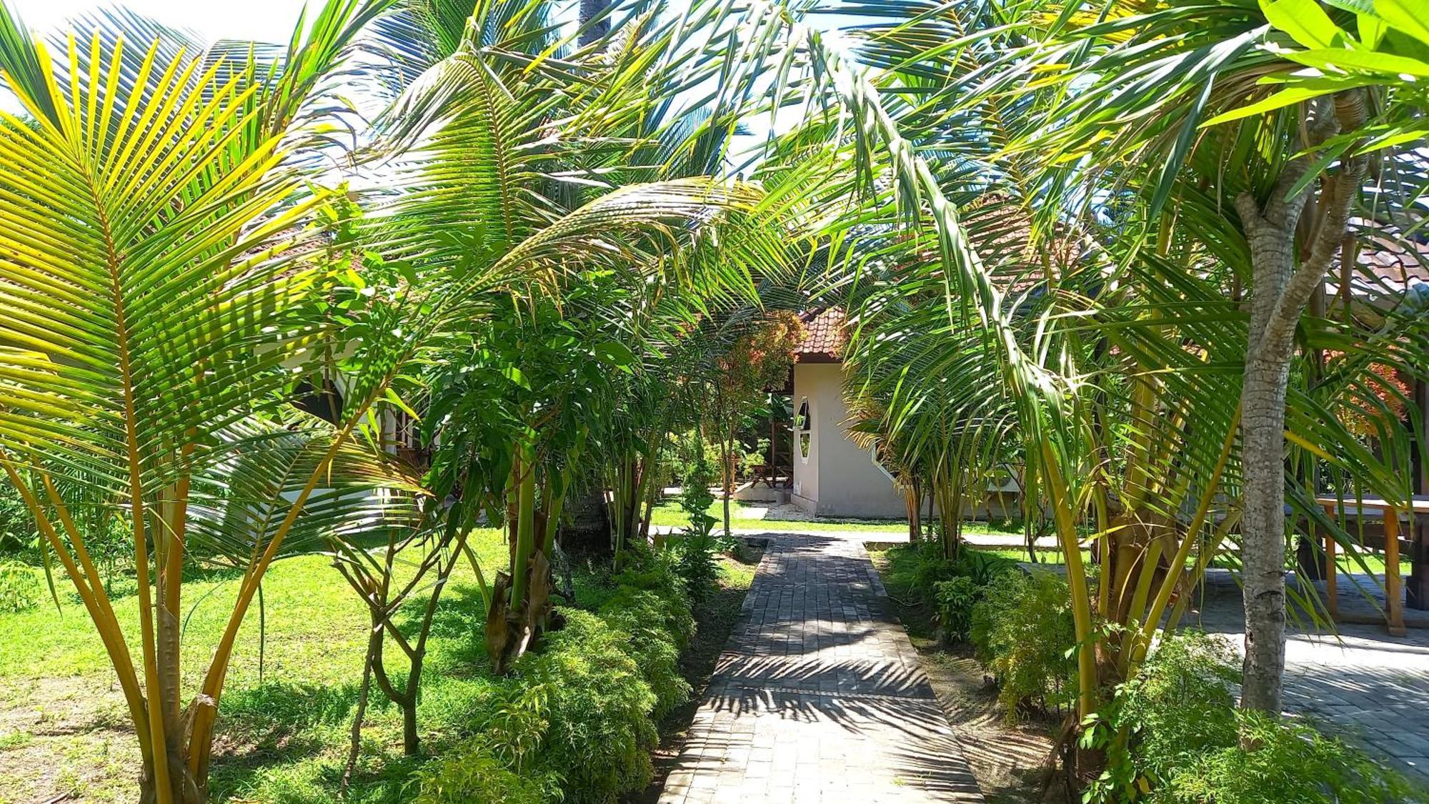 Gguesthouse Kuta  Экстерьер фото